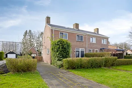 Twee-onder-één-kap te koop: Beatrixlaan 12, Zuidbroek Zuidbroek