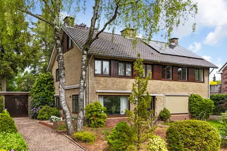 Semi-detached for sale: Beatrixplein 13, Beatrixpark Ede