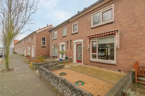 Tussenwoning te koop: Beatrixstraat 18, Poeldijk Noord Poeldijk