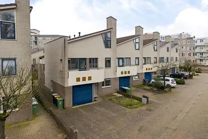 Hoekwoning te koop: Beatrixstraat 27, Emmen