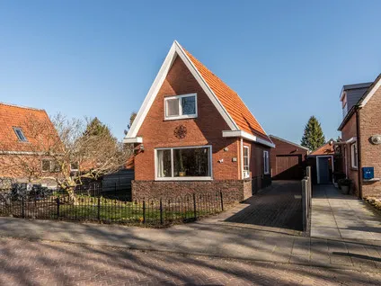 Vrijstaande woning te koop: Beatrixstraat 27, Stadskanaal