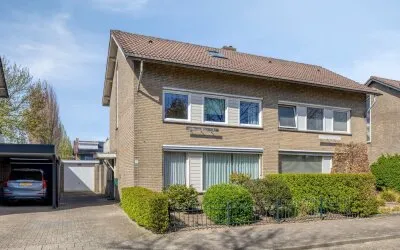 Twee-onder-één-kap te koop: Beatrixstraat 5, Veldhoven