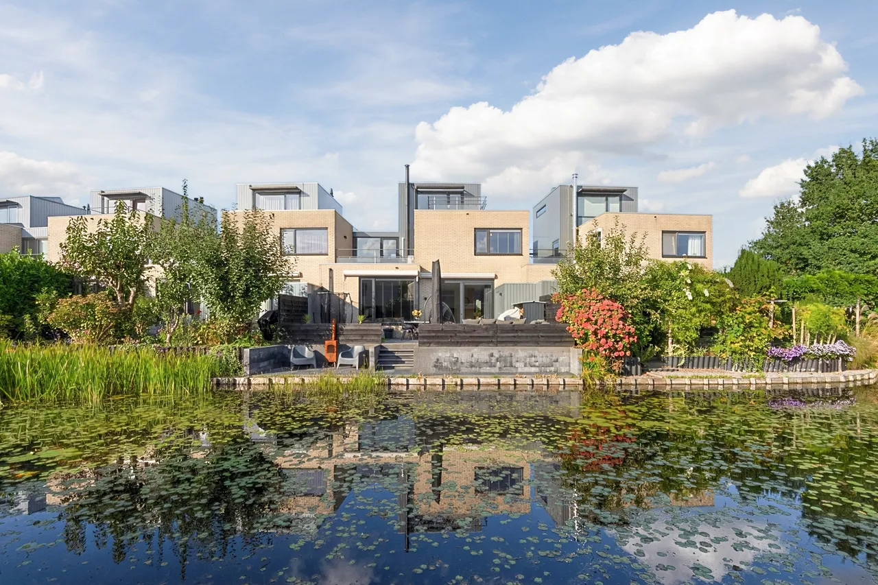 Tussenwoning te koop: Bebopdreef 8, Harderwijk