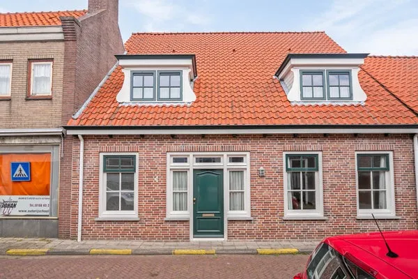Tussenwoning te koop: Bebouwdendam 3, Tholen