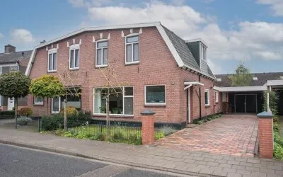 Twee-onder-één-kap te koop: Beckumerstraat 193, Dorp Boekelo Enschede