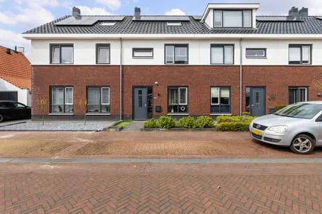 Tussenwoning te koop: Beekdal 16, Deurningen kern Deurningen (Gem. Dinkelland)