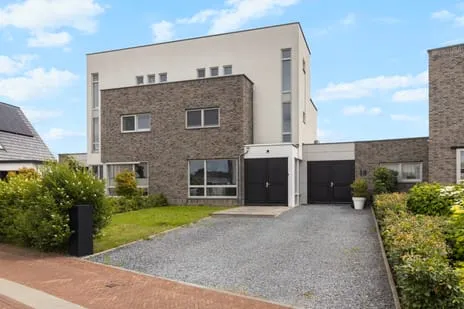 Tussenwoning te koop: Beekerpark 14, Schimmert Schimmert