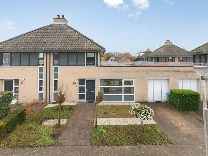 Tussenwoning te koop: Beekhof 6, Prinsenbeek Prinsenbeek