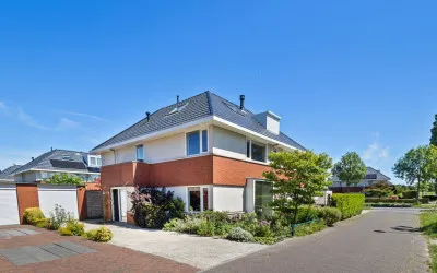 Twee-onder-één-kap te koop: Beekjufferhof 9, De Vissen 'S-Gravenhage
