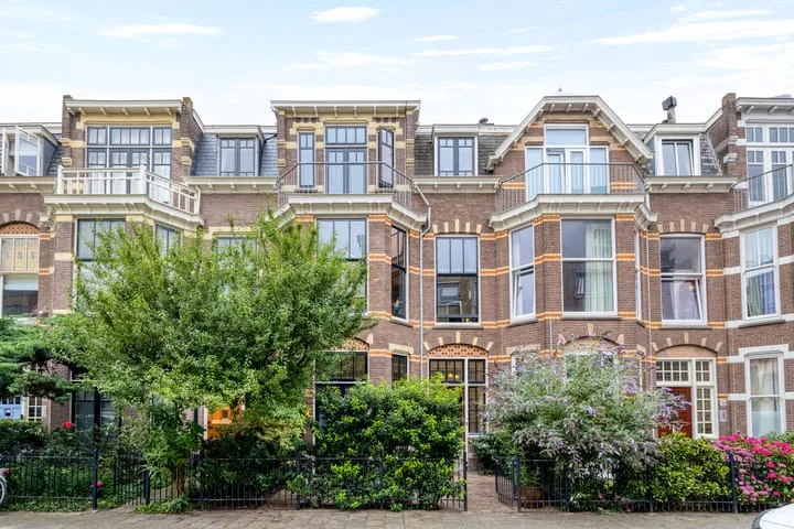 Tussenwoning te koop: Beeklaan 512, Bomenbuurt 'S-Gravenhage