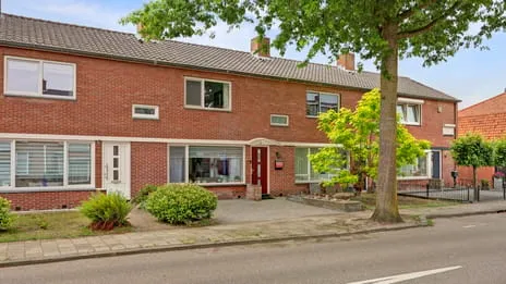 Tussenwoning te koop: Beeklustlaan 6, Ossenkoppelerhoek West Almelo