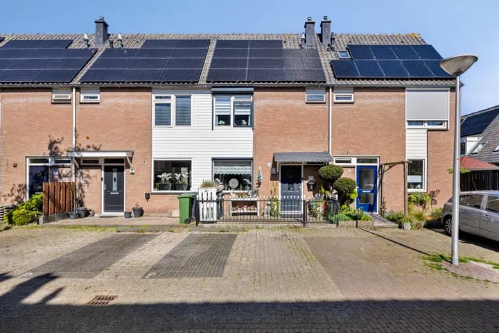 Terraced house for sale: Beelstraat 65, Pijletuinen Naaldwijk