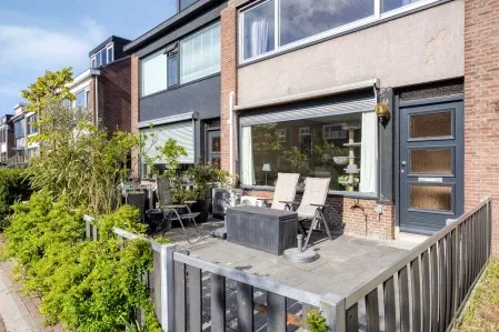 Tussenwoning te koop: Beemd 23, Hoogvliet Rotterdam