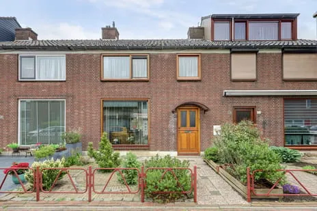Tussenwoning te koop: Beemd 52, Hoogvliet Noord Hoogvliet Rotterdam