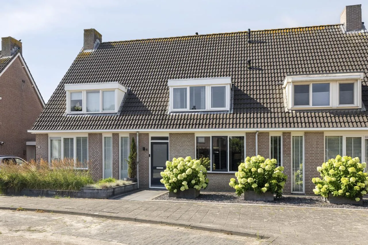Tussenwoning te koop: Beerze 4, Kaatsheuvel