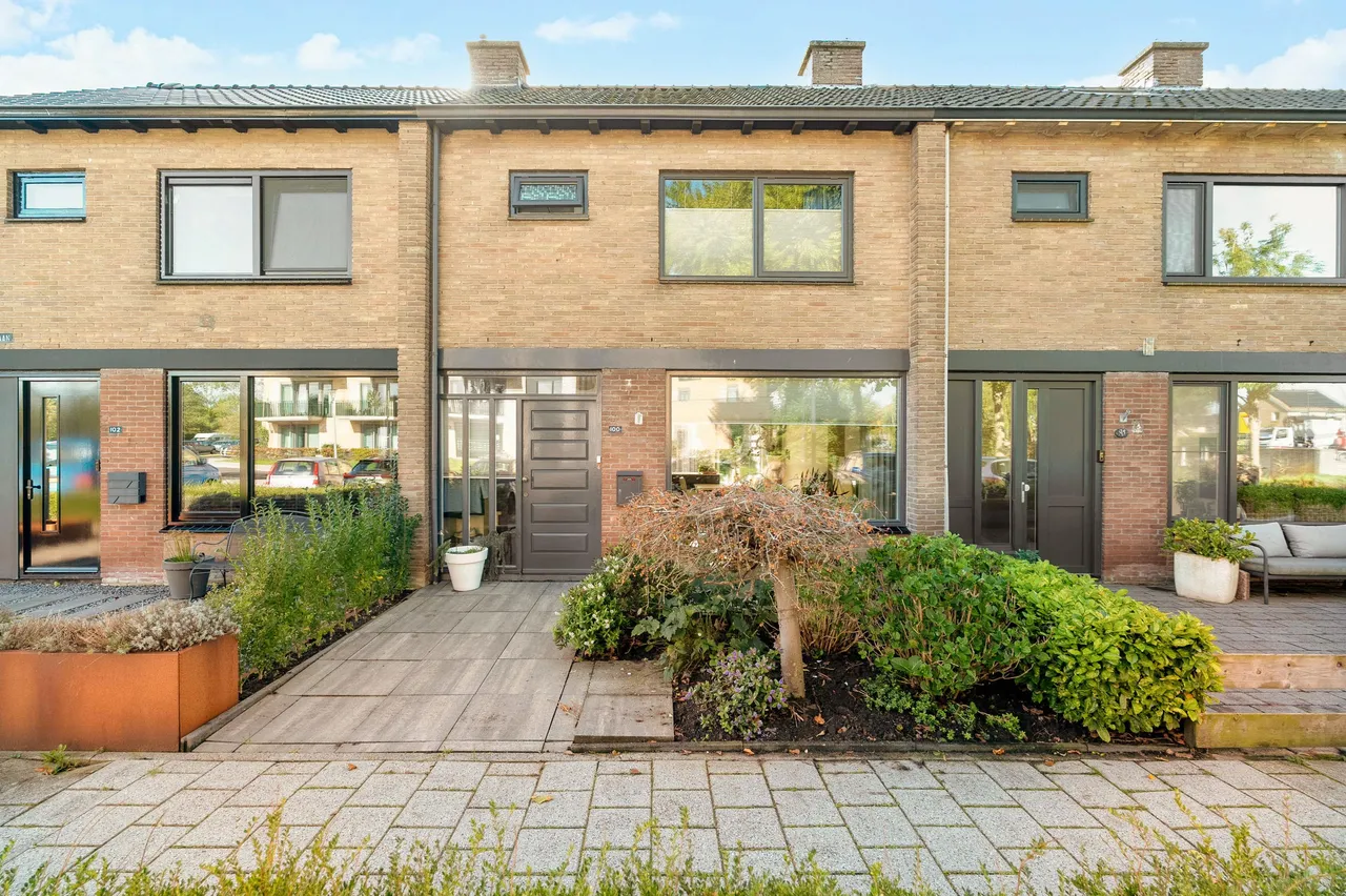 Tussenwoning te koop: Beethovenlaan 100, Schagen