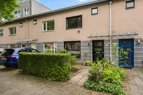 Tussenwoning te koop: Beethovenlaan 165, Holtenbroek I Zwolle