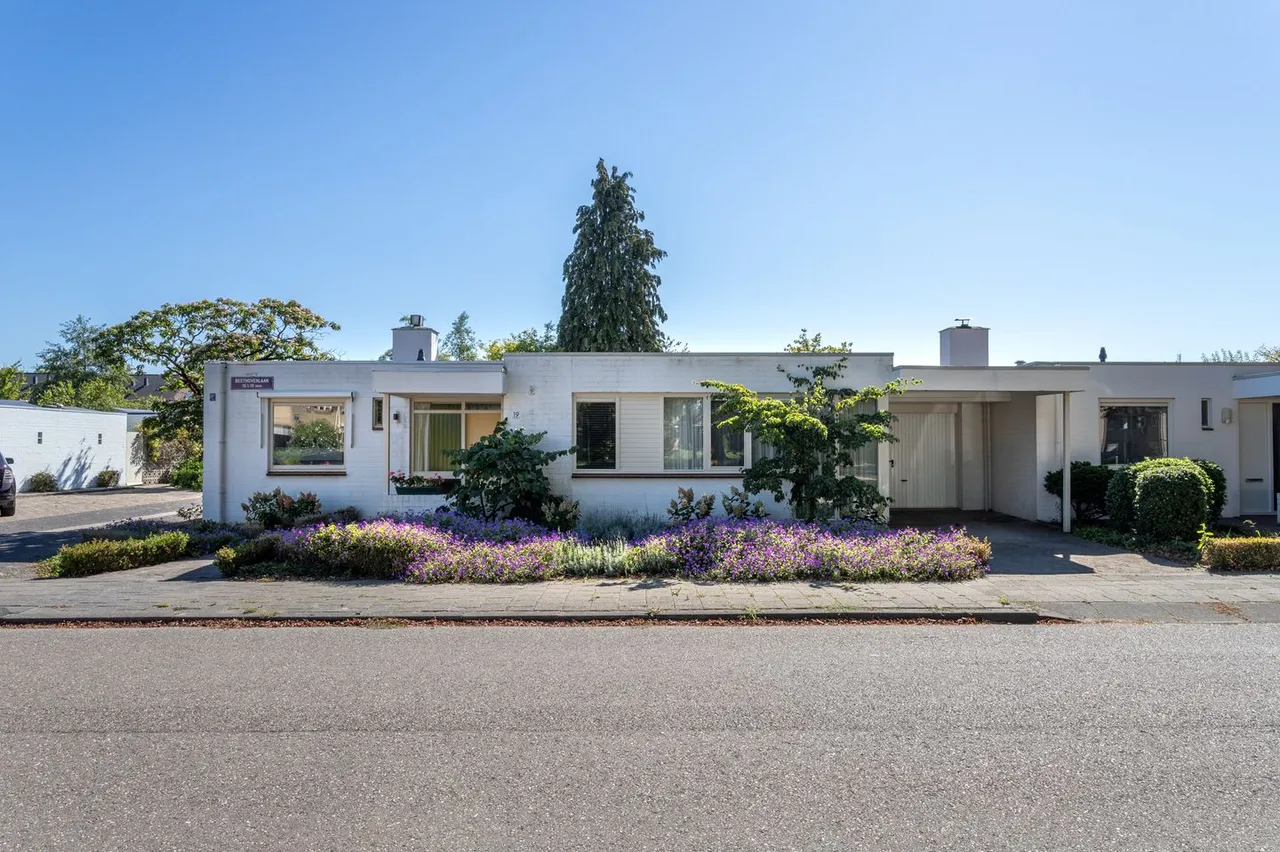 Hoekwoning te koop: Beethovenlaan 19, Helmond