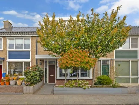 Tussenwoning te koop: Beethovenlaan 22, Componistenbuurt Oosterhout (Nb)