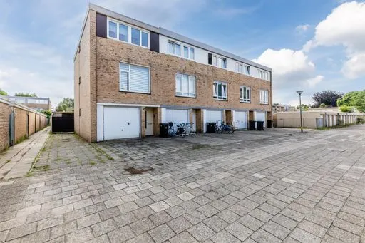 Hoekwoning te koop: Beethovenstraat 44, Componistenbuurt Roermond