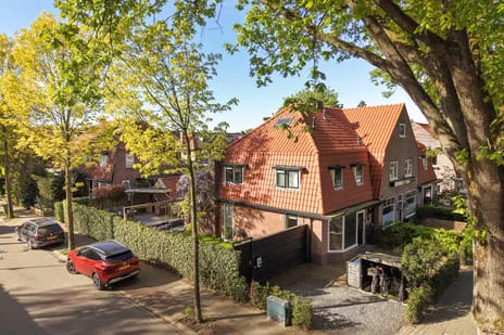 Hoekwoning te koop: Beetslaan 13, Schrijverskwartier Hilversum
