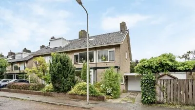 Hoekwoning te koop: Beetslaan 2, Bloemenwijk Voorschoten