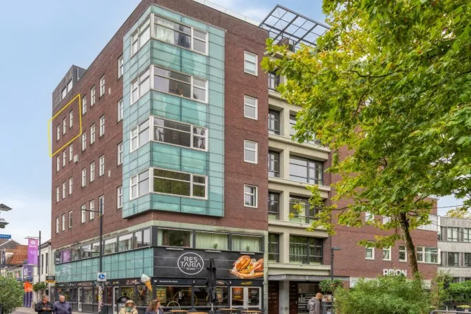 Apartment for sale: Begijnenhof 17, Binnenstad Eindhoven