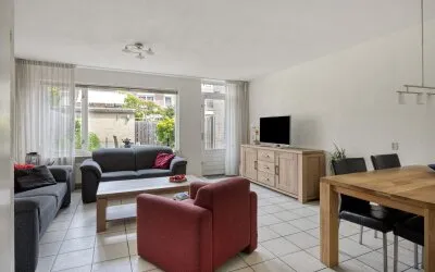 Tussenwoning te koop: Begijnhof 3, Buitenhof-Midden-West Leiderdorp