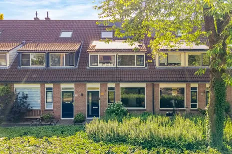 Terraced house for sale: Begijnhove 52, Munnikhove Leusden