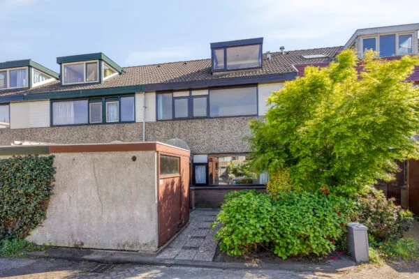 Tussenwoning te koop: Begoniadal 13, Zijlwijk-Noord Leiden