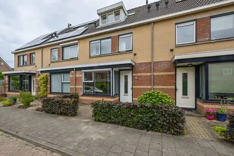 Tussenwoning te koop: Begonialaan 5, Meerwijk De Kwakel