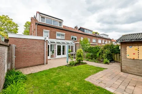 Hoekwoning te koop: Begoniastraat 12, Burgemeesterswijk Tiel