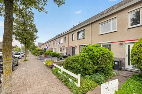 Tussenwoning te koop: Begoniastraat 16, Badhoevedorp Noordwest Badhoevedorp