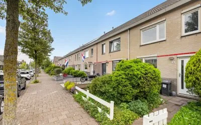 Tussenwoning te koop: Begoniastraat 16, Badhoevedorp Noordwest Badhoevedorp