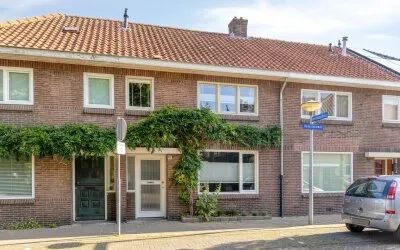Tussenwoning te koop: Begoniastraat 18, Gerardusplein Eindhoven
