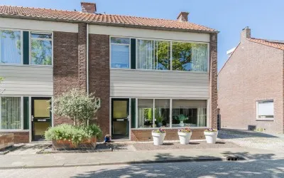 Hoekwoning te koop: Begoniastraat 22, Burgemeesterswijk Tiel