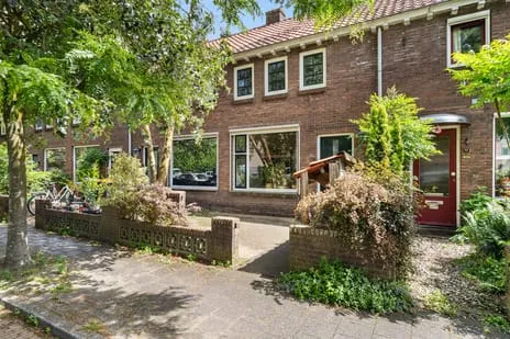 Tussenwoning te koop: Begoniastraat 34, Nieuw-Assendorp Zwolle