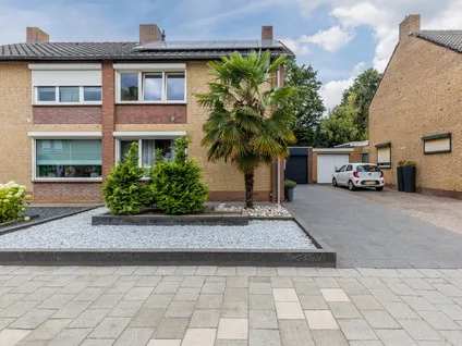 Tussenwoning te koop: Begoniastraat 39, Schilberg Echt