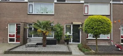 Tussenwoning te koop: Begoniastraat 57, Oldenbarneveld Barneveld