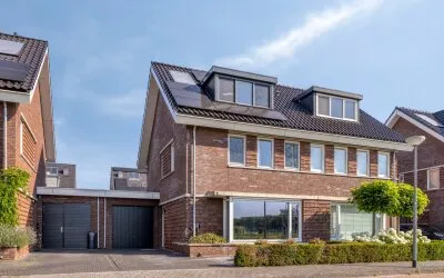 Tussenwoning te koop: Belcantoweg 14, De Hoven Rosmalen