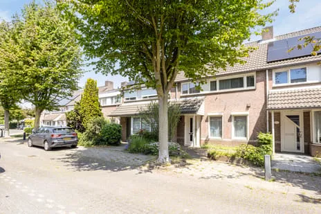 Tussenwoning te koop: Belforthof 4, Achtse Barrier-Spaaihoef Eindhoven
