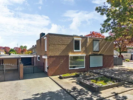 Twee-onder-één-kap te koop: Belgiëstraat 7, Geleen-Zuid Geleen