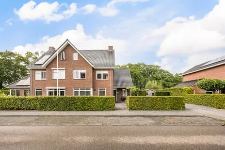 Twee-onder-één-kap te koop: Belvédèrelaan 412, Werkeren Zwolle