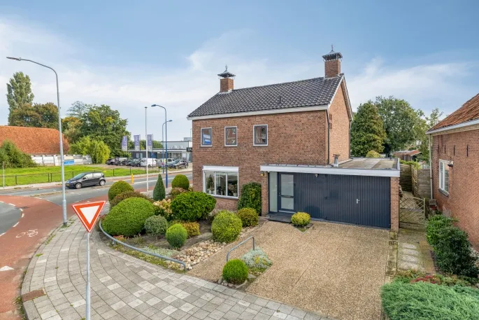 Vrijstaande woning te koop: Beneden Oosterdiep 120, Veendam en omgeving station Veendam