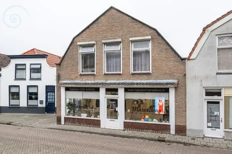 Woning te koop: Beneden Molendijk 6, Ooltgensplaat woonkern Ooltgensplaat