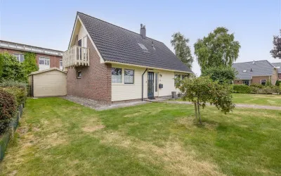 Vrijstaande woning te koop: Beneden Oosterdiep 170, Veendam-Oude Ae Veendam
