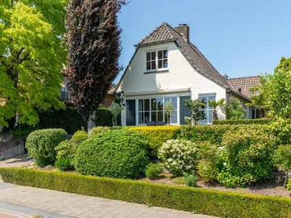 Twee-onder-één-kap te koop: Benedendorpsweg 51, Stenenkruis Oosterbeek