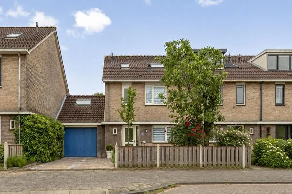 Terraced house for sale: Benedenrijweg 521, Bolnes Ridderkerk