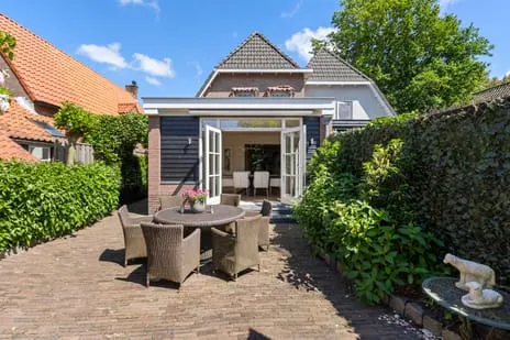 Twee-onder-één-kap te koop: Benedenweg 304, Sint-Pancras kern Sint Pancras