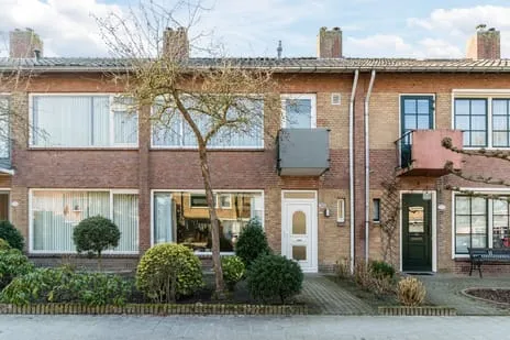Tussenwoning te koop: Beneluxlaan 33, Het Zand Noord-West Tilburg